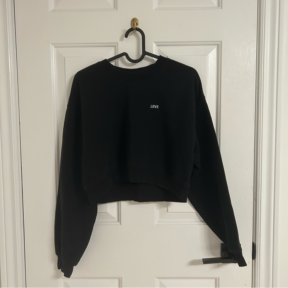 H&M Black Cropped Relaxed Sweatshirt